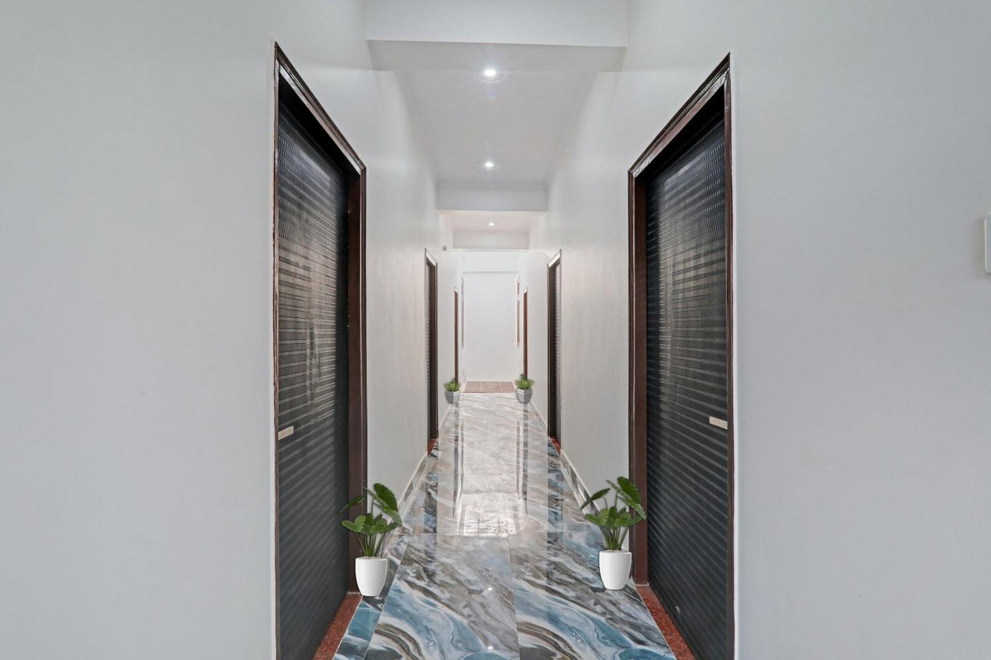 Hotel O Sai Galaxy Hotel & Restaurant Kanpur Exterior foto