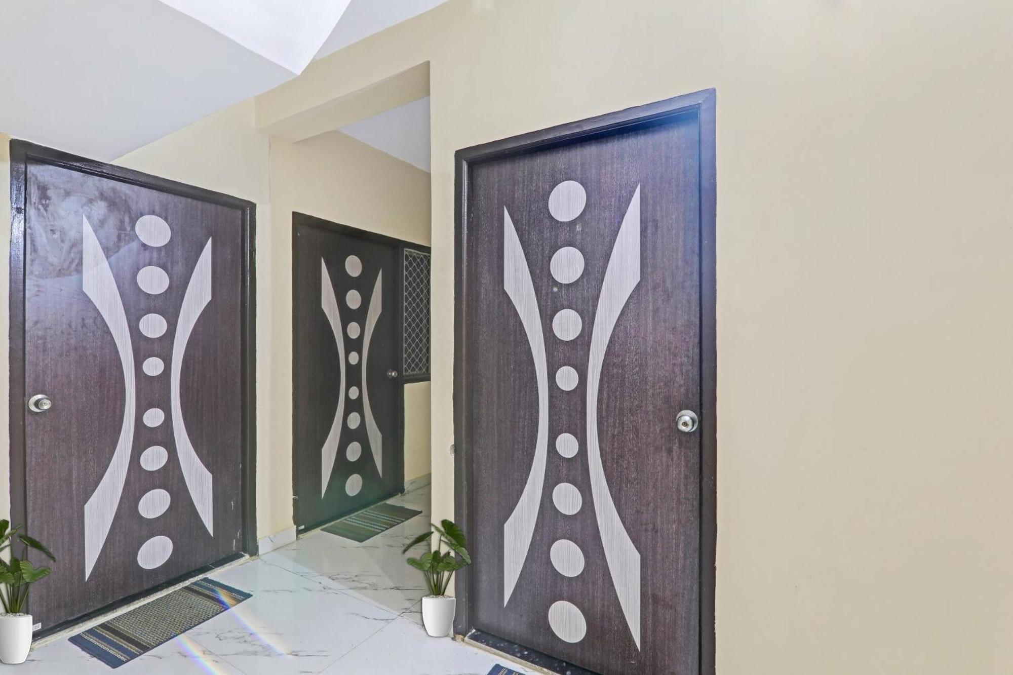 Hotel O Sai Galaxy Hotel & Restaurant Kanpur Exterior foto
